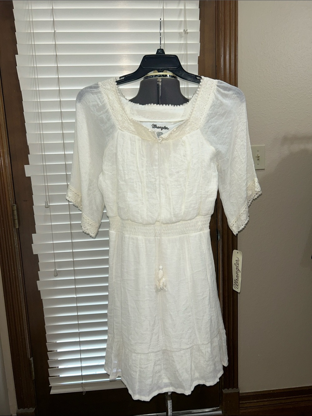 Wrangler Cream Boho Elastic Waist Mini Dress size Small NWT Call Out CPic